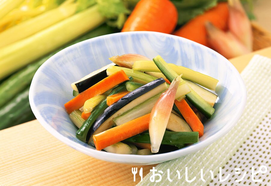 /醃漬彩色蔬菜